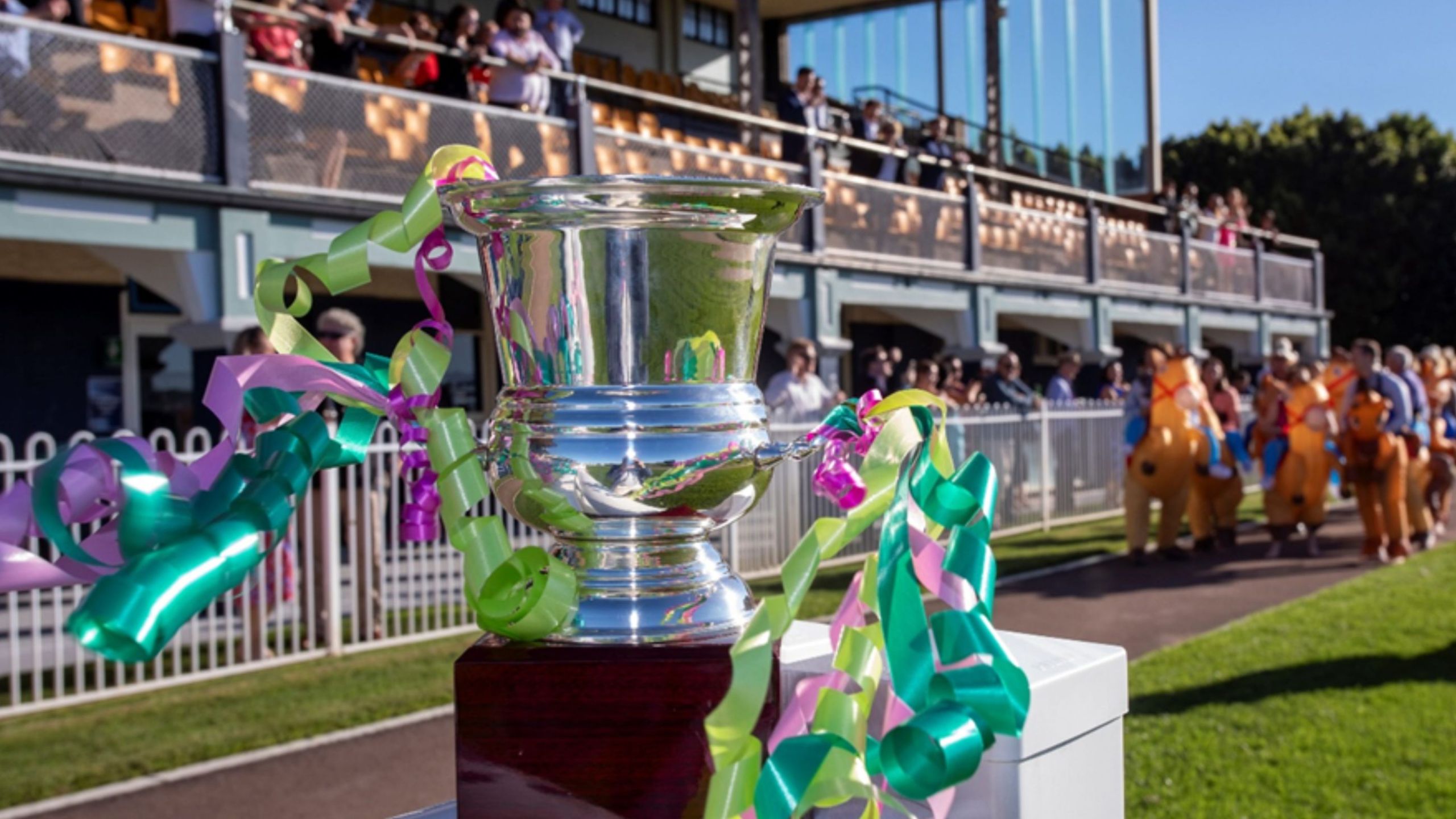 Hunter Melanoma Foundation raises more than $60,000 at Newcastle Racecourse